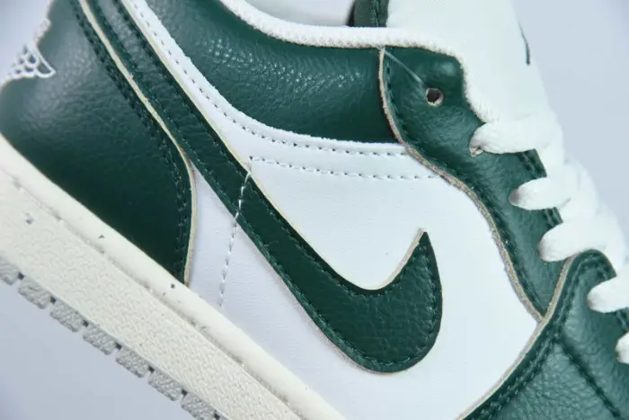 Air Jordan 1 Low Oxidized Green 