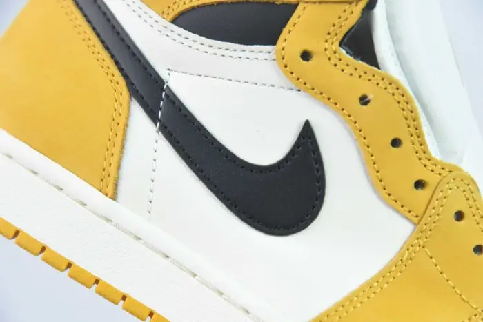 Air Jordan 1 High OG "Yellow Ochre" 