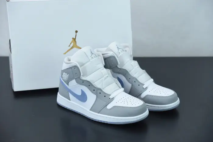 Air Jordan 1 Mid Wolf Grey Aluminum 