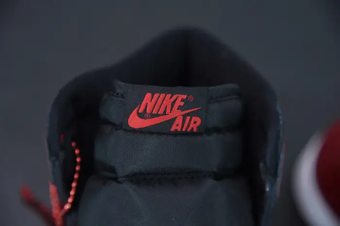 Air Jordan 1 High OG “Bred Patent” 