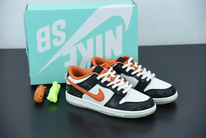 Nike Dunk Low Halloween 