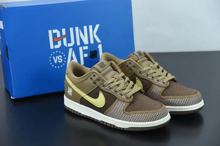 Nike Dunk Low SP UNDEFEATED Canteen 