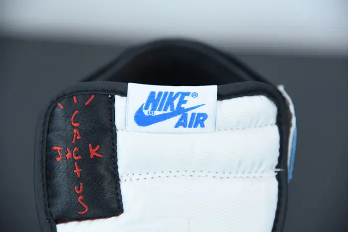Travis Scott x Air Jordan 1 