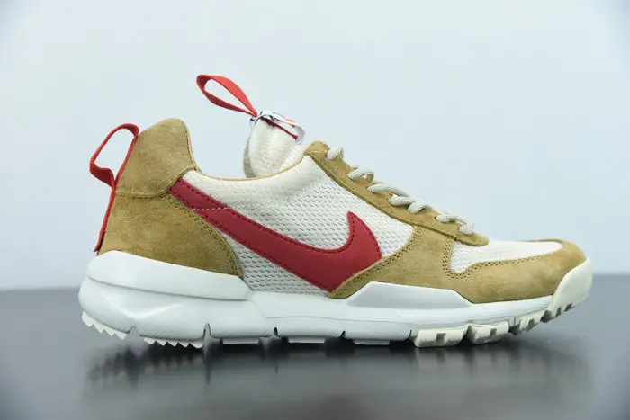 Nike Craft Mars Yard TS NASA 