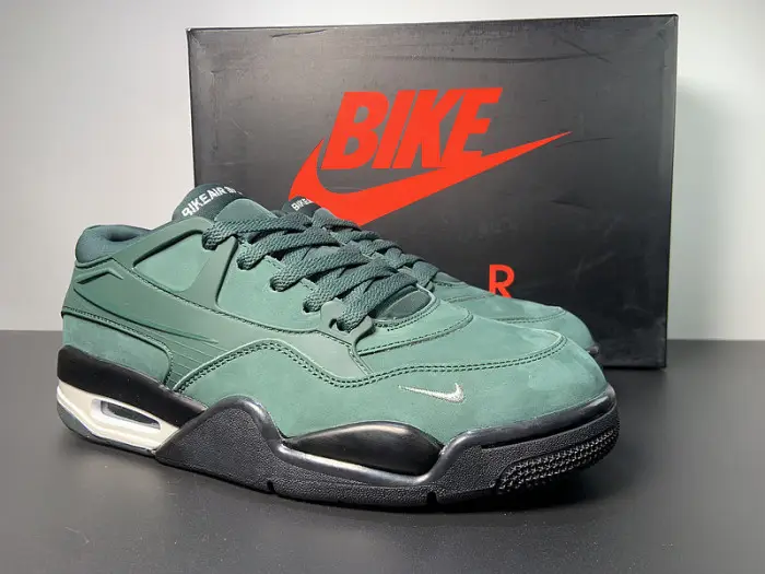 Nigel Sylvester x Air Jordan 4 RM Pro Green Metallic sail 