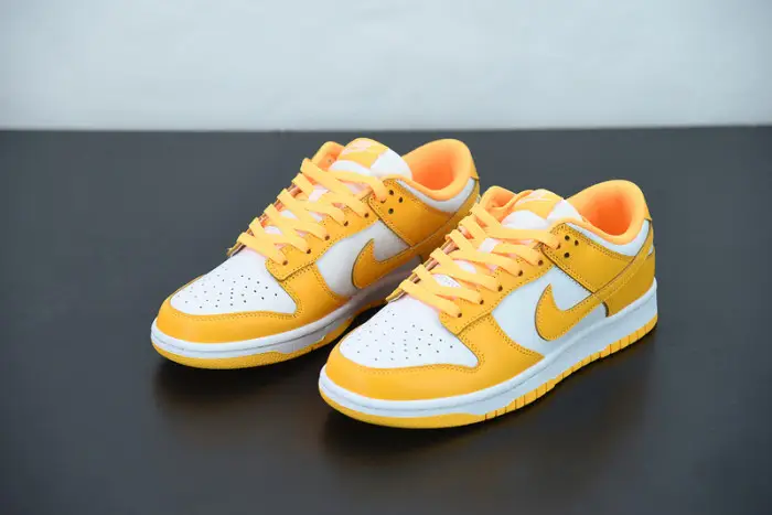 Nike Dunk Low WMNS “Laser Orange” 