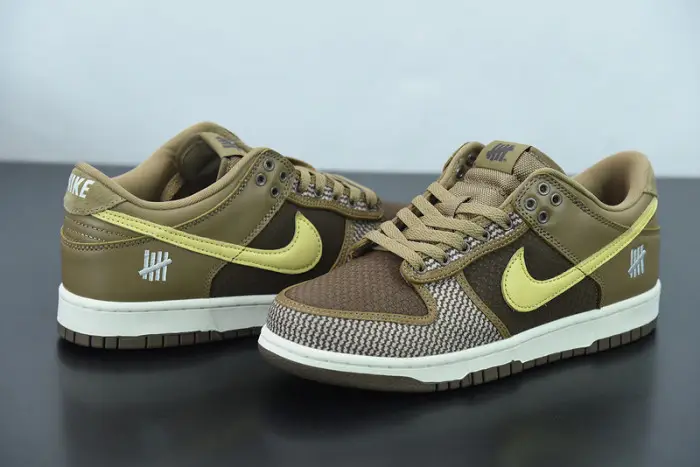 Nike Dunk Low SP UNDEFEATED Canteen 