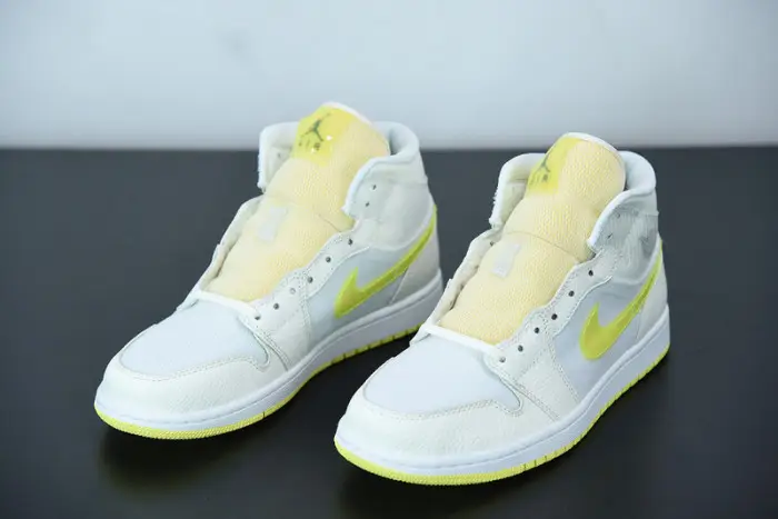 Air Jordan 1 Mid SE Voltage Yellow 