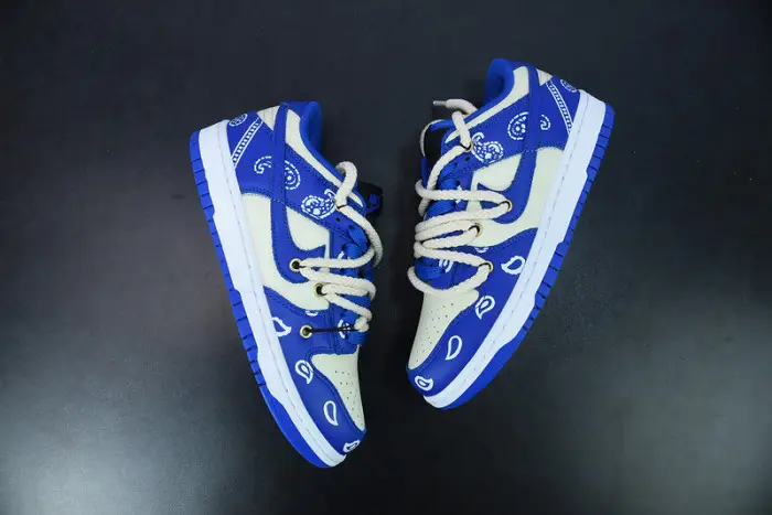 Nike Dunk Low “Retro 