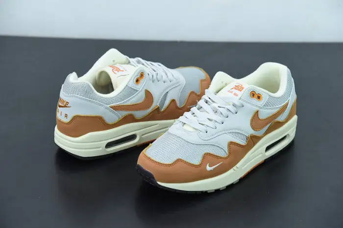 Nike Air Max 1 Patta Waves Monarch 