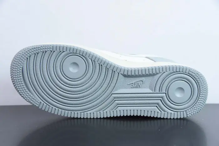 Nike Air Force 1 07 Low Grey Cream White 