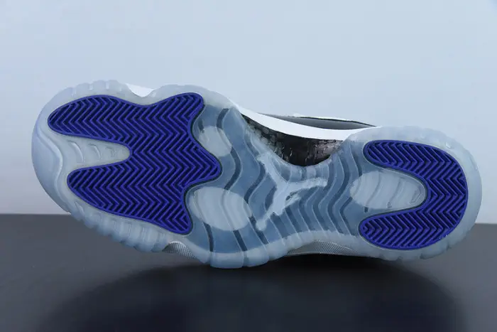 Air Jordan 11 Low BG 'Concord' 