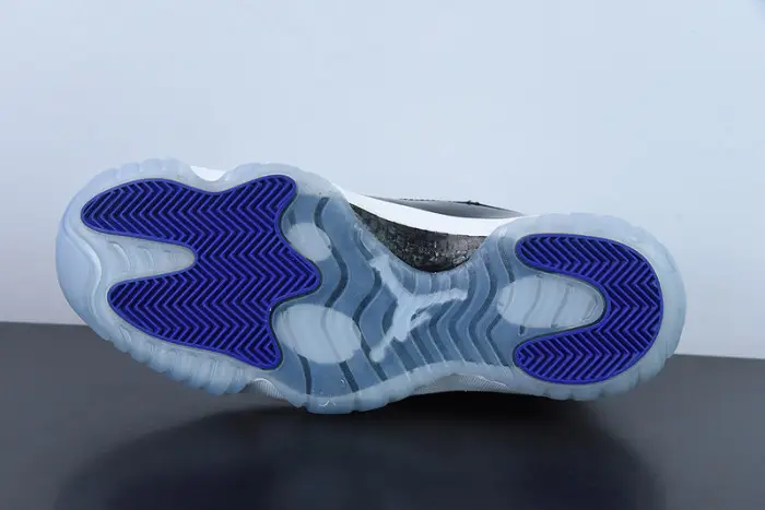 AIR JORDAN 11 RETRO CONCORD 