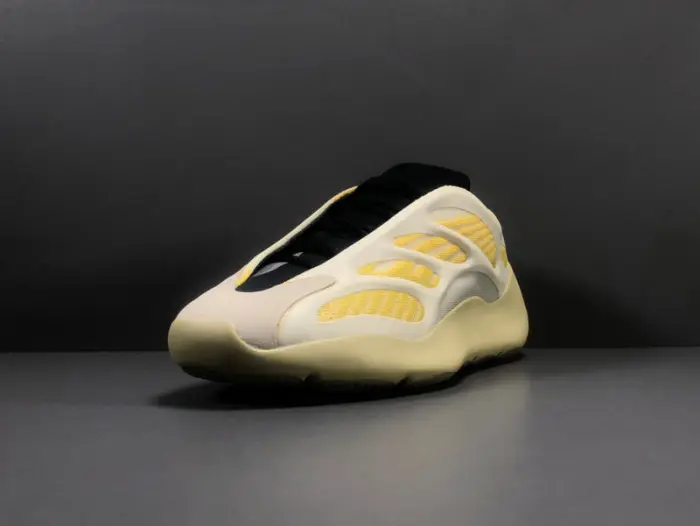 adidas Yeezy 700 V3 'Safflower' 