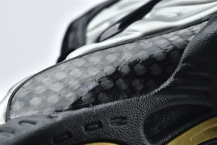 Nike Air Foamposite Pro Metallic Silver 624041 