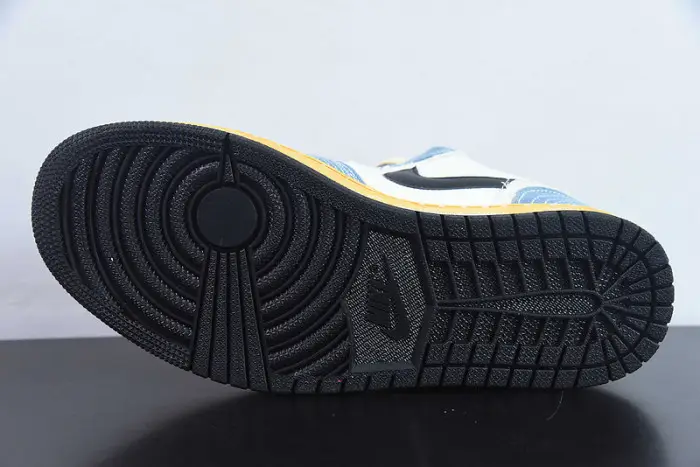 Air Jordan 1 Low 'World Make Japan' - FN7670 