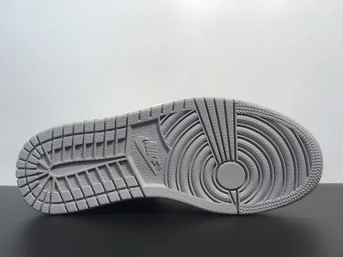(WMNS) Air Jordan 1 High Premium 'Atmosphere Grey' 