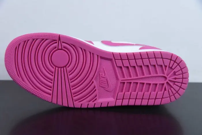 AIR JORDAN 1 LOW GS 'FIRE PINK' 