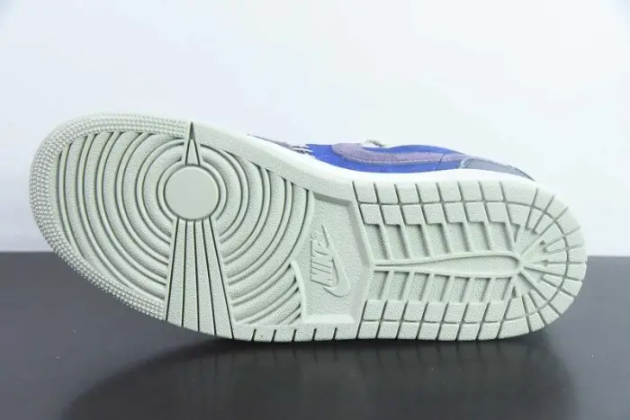 air Jordan 1 Retro Low OG Zion Williamson Voodoo Alternate 
