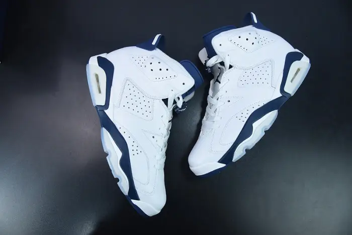 Air Jordan 6 “Midnight Navy” 