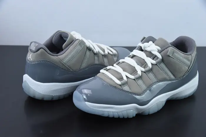 Air Jordan 11 Retro Low Cool Grey - 