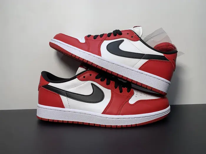 AIR JORDAN 1 RETRO LOW CHICAGO (2016) 