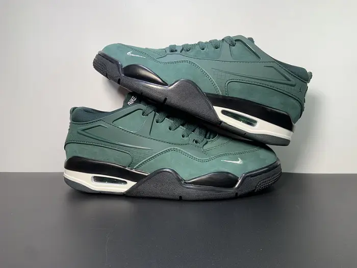 Nigel Sylvester x Air Jordan 4 RM Pro Green Metallic sail 