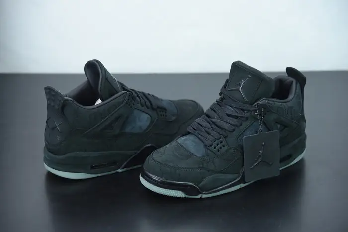KAWS x Air Jordan 4 Black AJ4 