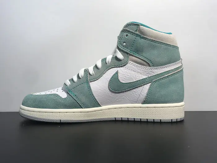 Air Jordan 1 Retro High Turbo Green Size 10 