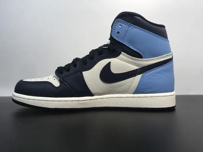 Air Jordan 1 Retro High OG 'Obsidian' 