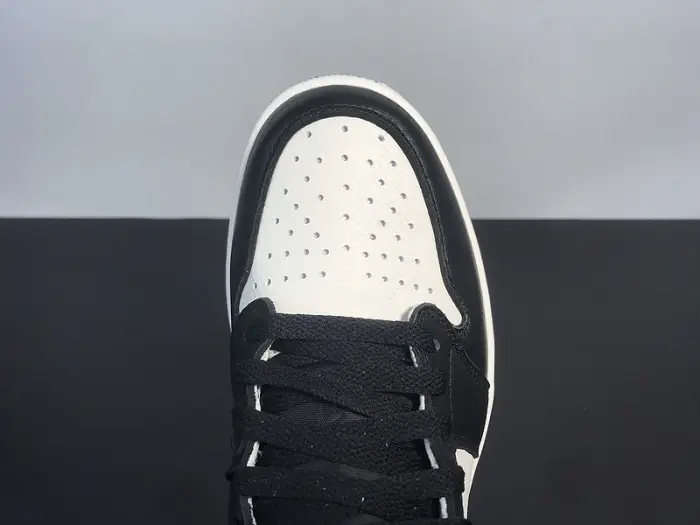 Air Jordan 1 Retro High OG 'A Star Is Born' - 555088 