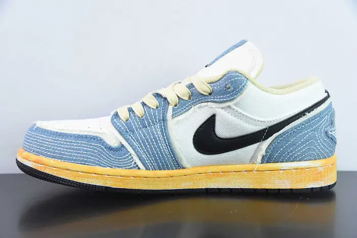 Air Jordan 1 Low 'World Make Japan' - FN7670 
