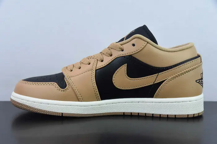 Air Jordan 1 Low WMNS "Desert" 