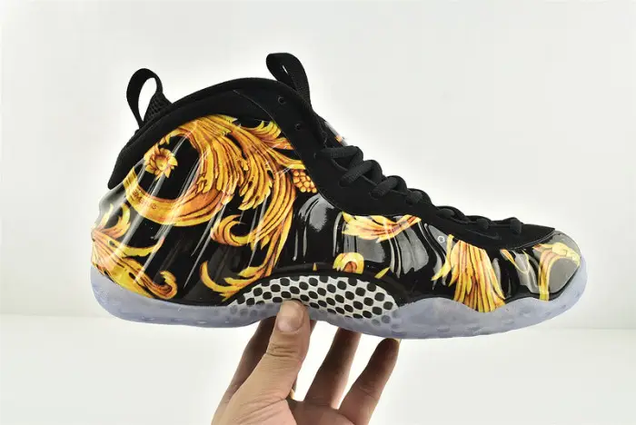 Nike Air Foamposite 1 One SP Black Metallic Gold  CAFA455