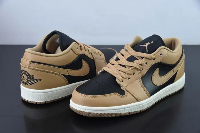 Air Jordan 1 Low WMNS "Desert" 