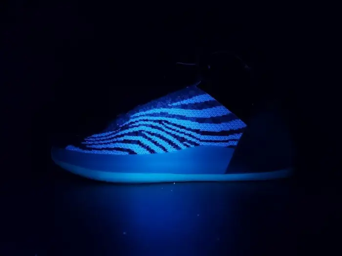 Adidas Yeezy QNTM Teal Blue - 