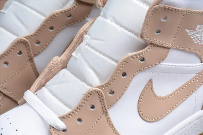 Air Jordan 1 Mid Tan Gum 