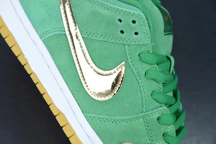 Nike SB Dunk Low St. Patrick's Day 