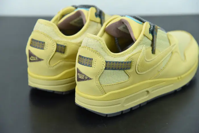 Travis Scott x Nike Air Max 1 'Wheat' 