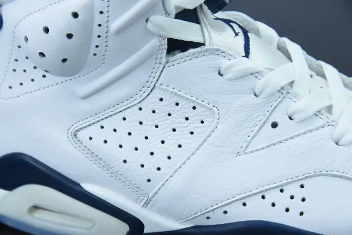 Air Jordan 6 “Midnight Navy” 