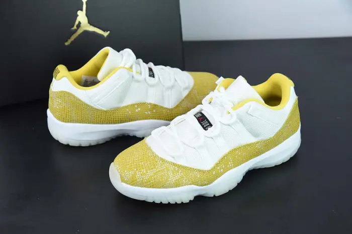 Air Jordan 11 Low 'Yellow Snakeskin 