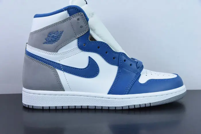 Air Jordan 1 Retro High OG GS 'True Blue' 