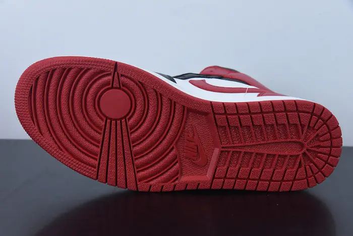 Jordan 1 Mid Alternate Bred Toe (Women's) - 