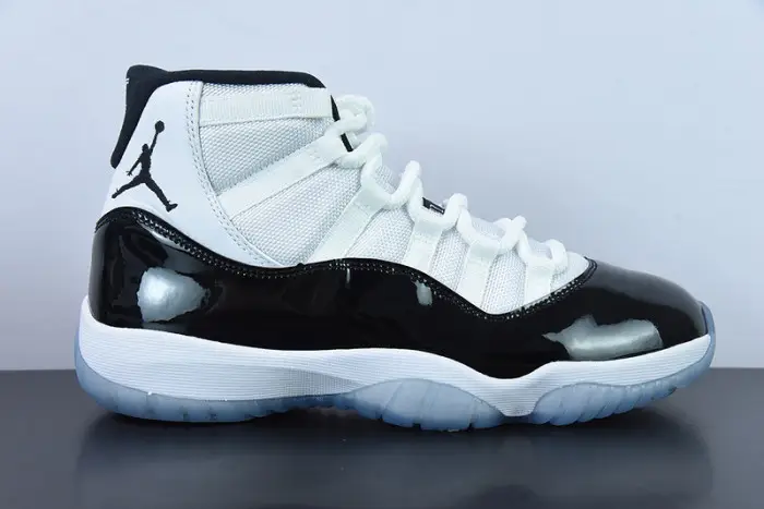 AIR JORDAN 11 RETRO CONCORD 