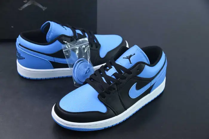 Air Jordan 1 Low 'University Blue' - 553558 
