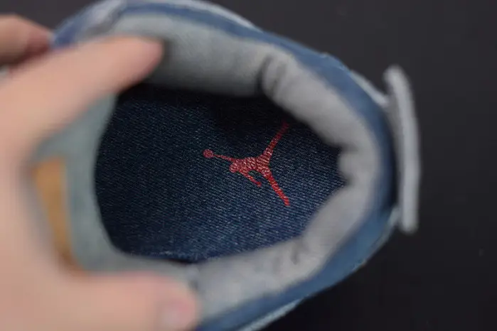AIR JORDAN 4 RETRO LEVIS NRG "LEVI'S" 