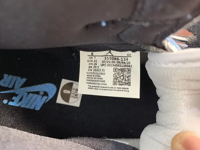 Air Jordan 1 Retro High OG 'University Blue' 