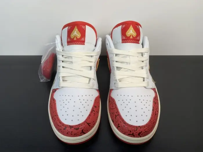 Air Jordan 1 Low SE GS 'Spades' - 