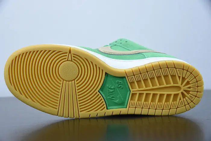 Nike SB Dunk Low St. Patrick's Day 