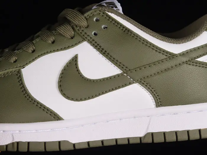 Nike Dunk Low Medium Olive (W) - 